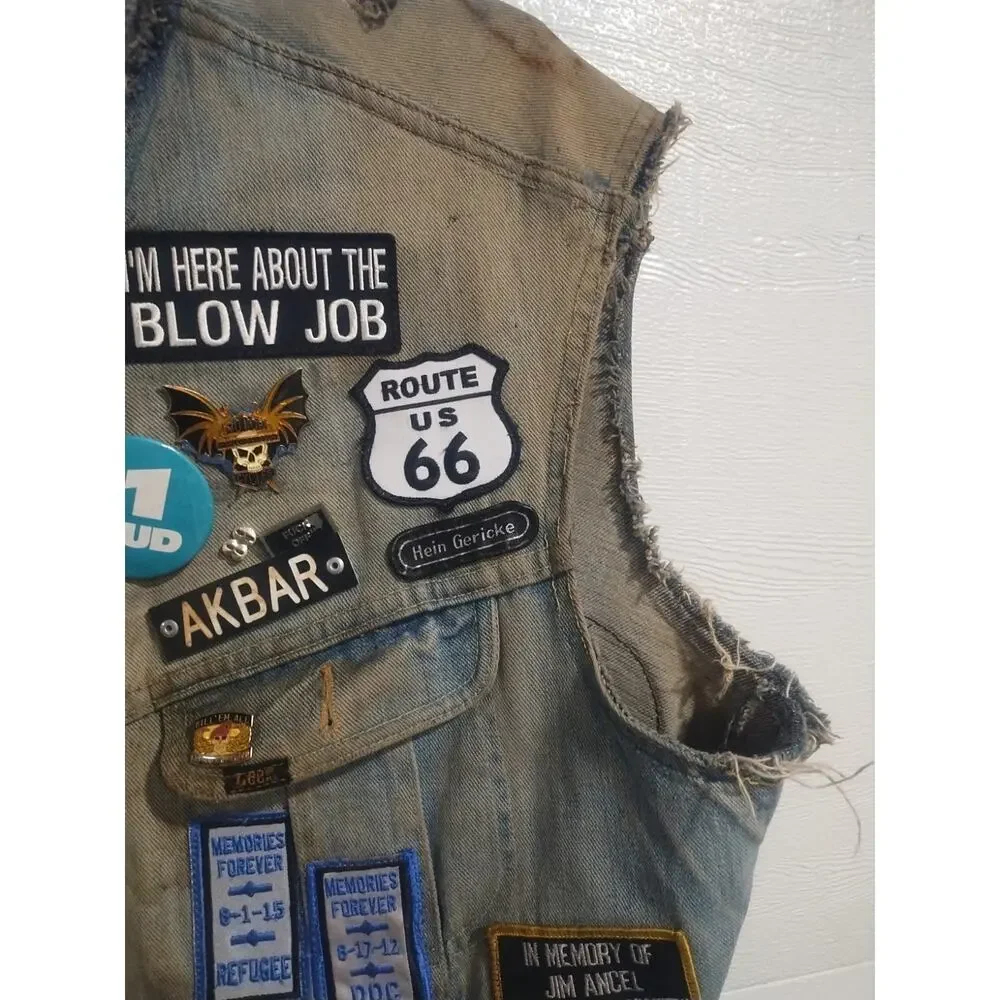 Vintage Lee Denim Vest Mens XL Blue Patches pins 70s Biker Trucker Cut Off Jean